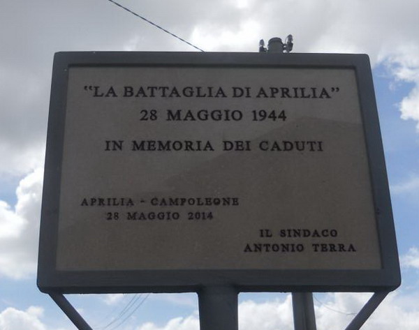 Targa in memoria della "battaglia" di Campoleone